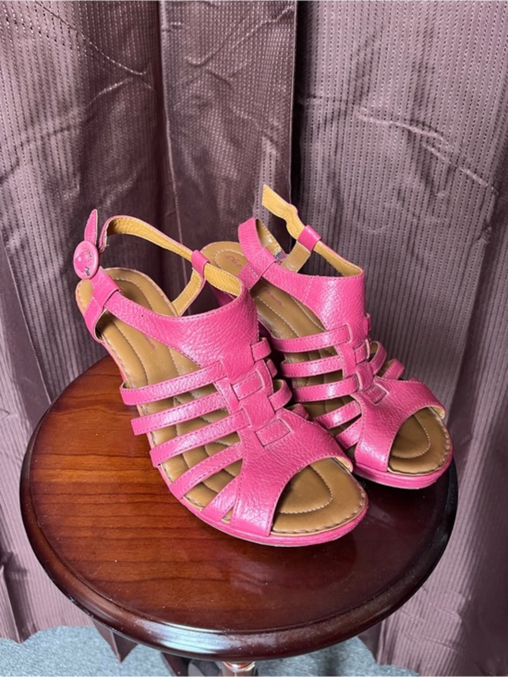 Women’s Born and Crown size 8 Pink Strappy Leather Sandals